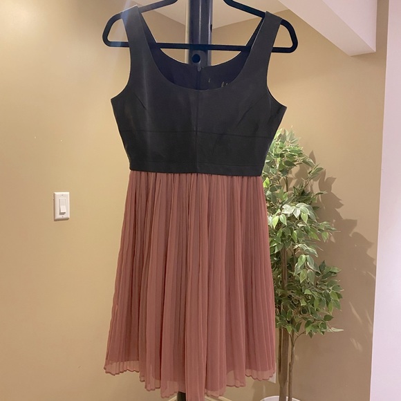 Jack By BB Dakota Elina Faux Leather Bodice Pink Chiffon Pleated Dress - Picture 3 of 15